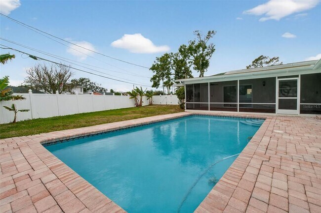 Building Photo - 5201 Denver St NE