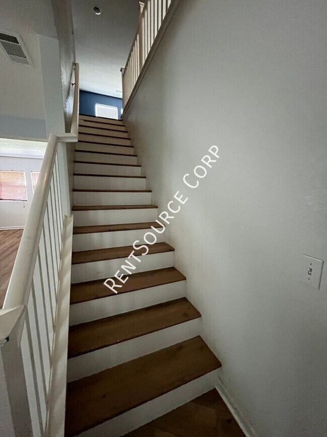 Building Photo - 37515 Limelight Way