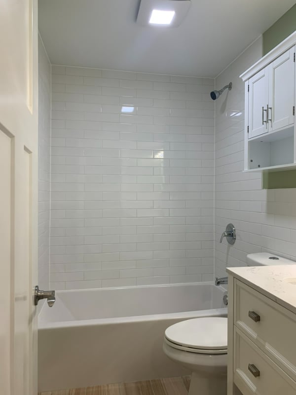 Building Photo - 6119 N Wolcott Ave