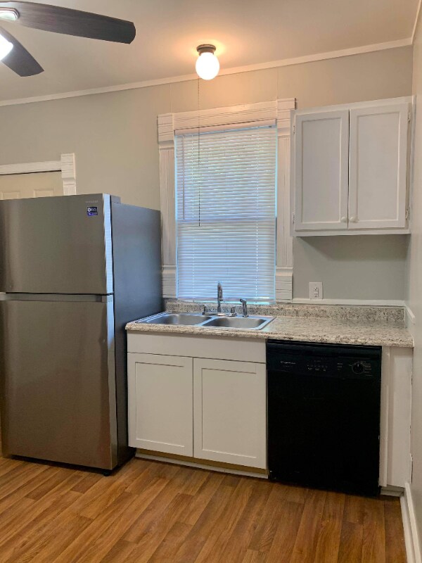 Building Photo - 928 Greenwood Ave