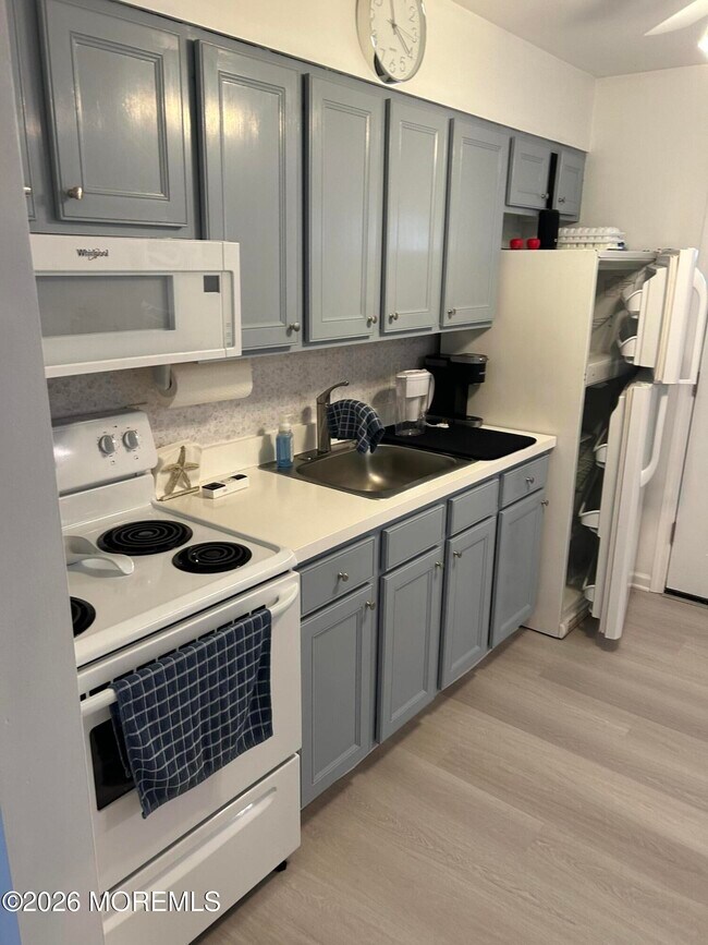 Building Photo - 1804 Grand Central Ave