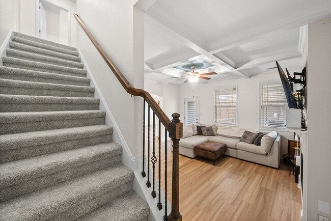 Building Photo - 1004 Black Oak Cir