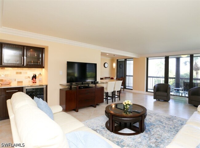 Building Photo - 4551 Gulf Shore Blvd N