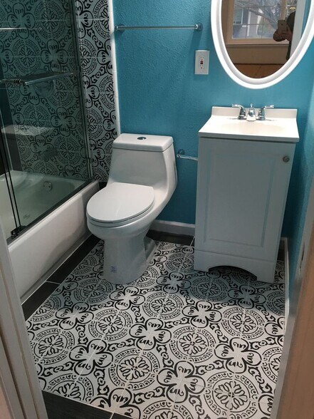 Building Photo - 3275 Parkhaven Dr