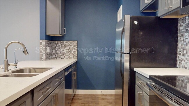 Building Photo - 2984 Holly Hall St