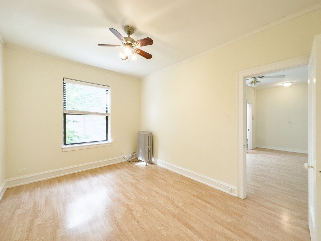 Building Photo - 4854 N Damen Ave