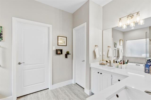 Building Photo - 4008 Sherry Ln