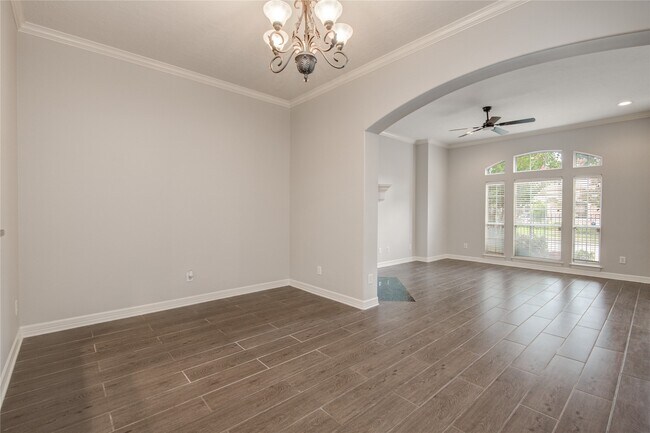 Building Photo - 13619 Brookbluff Ln