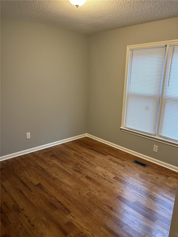 Building Photo - 5045 Bayberry Ct