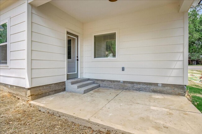 Building Photo - Stunning New Construction House in East Memphis!