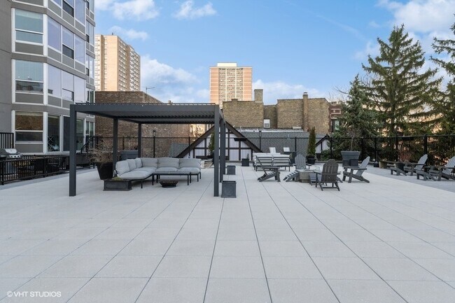 Building Photo - 720 W Gordon Terrace