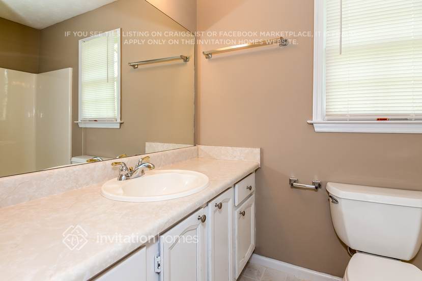 Building Photo - 4904 Shallow Creek Trail NE