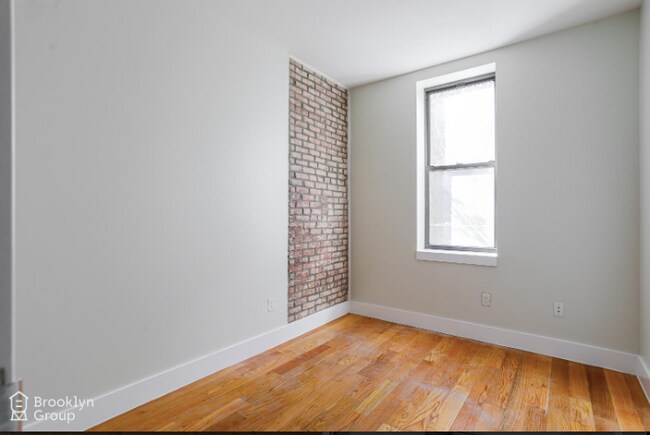 Building Photo - 772 Jefferson St