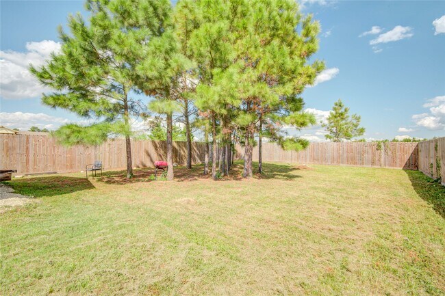 Building Photo - 614 Rd 5707