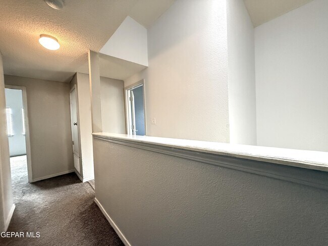 Building Photo - 11952 Mesquite Miel Dr