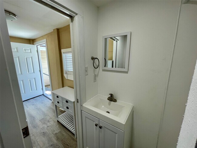 Building Photo - 1814 Ave M 1/2