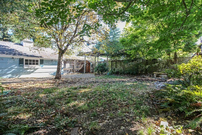 Building Photo - 1612 NE 62nd Ave