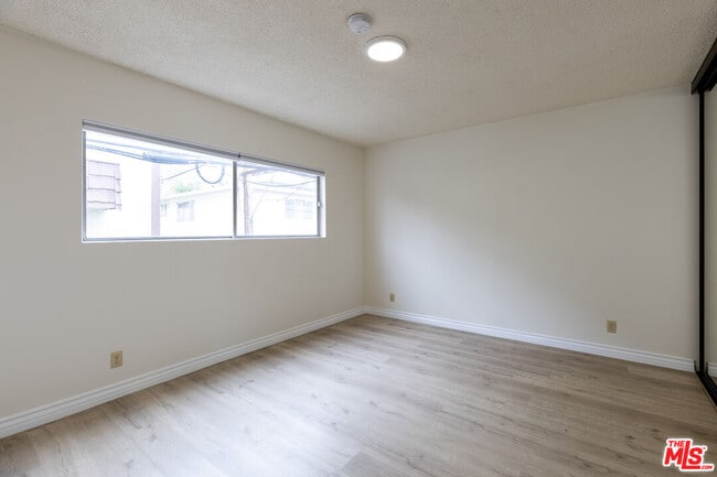 Building Photo - 1295 Federal Ave