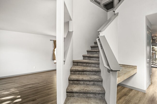 Building Photo - Exquisite 4 Bed, 2.5 Bath Redmond Retreat: Endless Backyard Amenities, Farmhouse Upgrades, and Tr...
