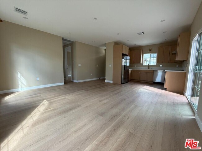 Building Photo - 20748 Stagg St