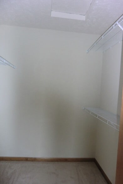 Building Photo - 7513 Waterford Pl