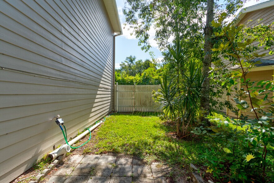 Building Photo - 1126 Hermitage Ct
