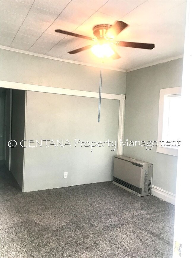 Building Photo - Cozy 3 bedroom with some cute updates!