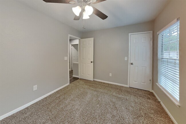 Building Photo - 9322 Bayou Bluff Dr