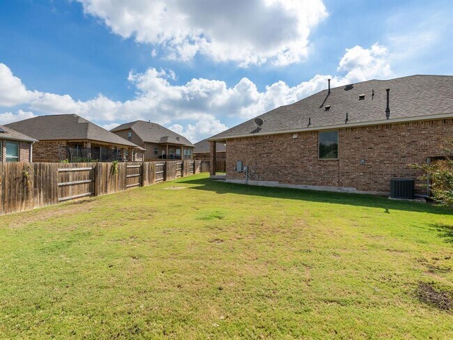 Building Photo - 2958 Diego Dr
