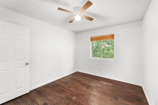 Building Photo - 12701 Tantara Dr