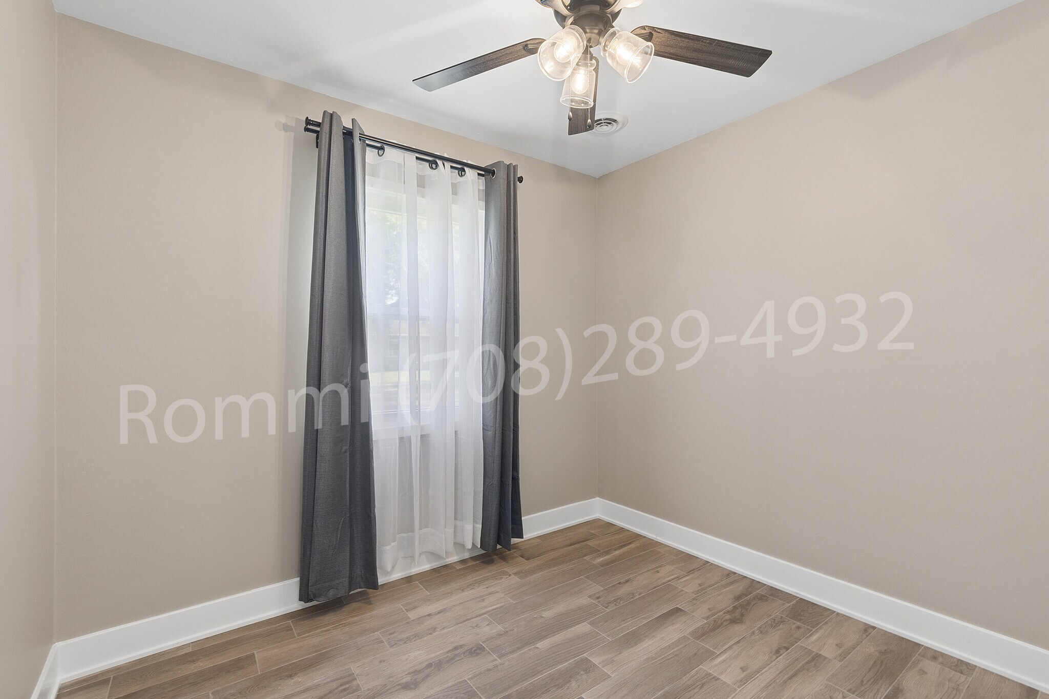 Building Photo - 3316 163rd St