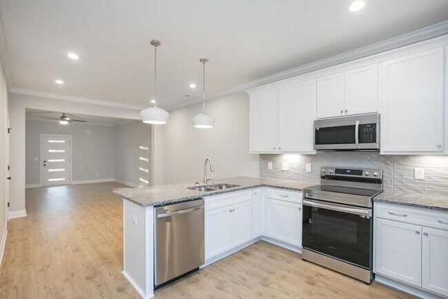 Building Photo - 1424 Rebecca Johns Dr