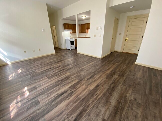 Building Photo - 124 Orange St