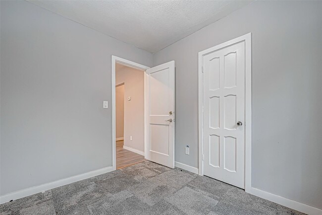 Building Photo - 7422 Avenue I
