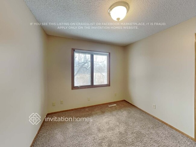 Building Photo - 1370 Willow Creek Ln