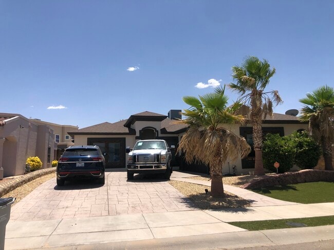 Building Photo - 3132 Tunnel Point Way