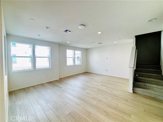 Building Photo - 2450 E Agave St