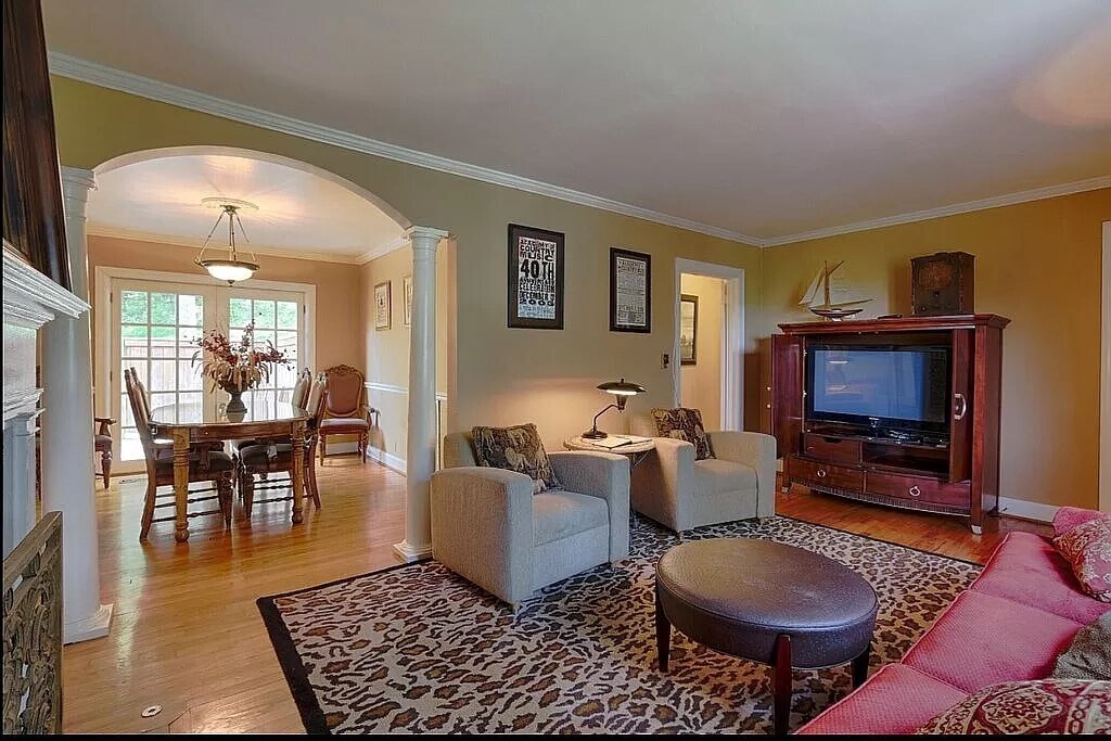 Building Photo - 4517 Beacon Dr
