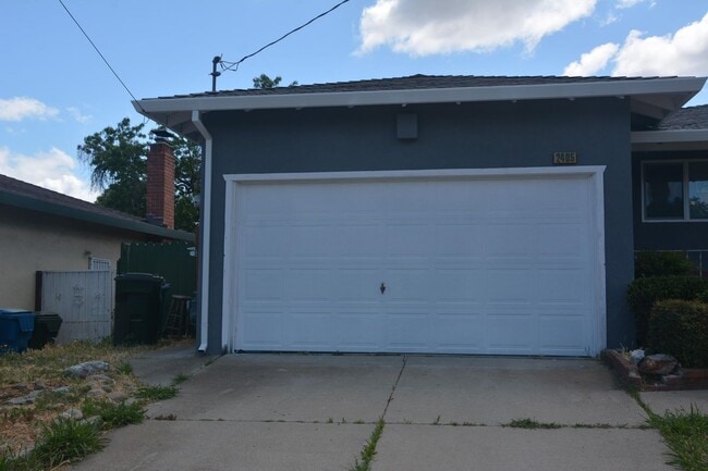 Building Photo - Beautifully Remodeled Antioch Delta Fair A...