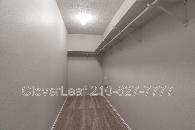 Building Photo - 8019 Hilltop Crest