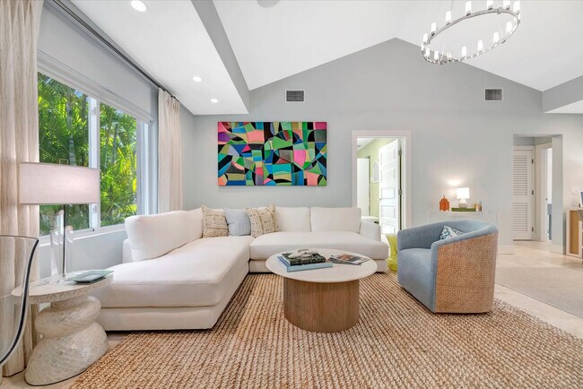 Building Photo - 3002 Pass a Grille Way