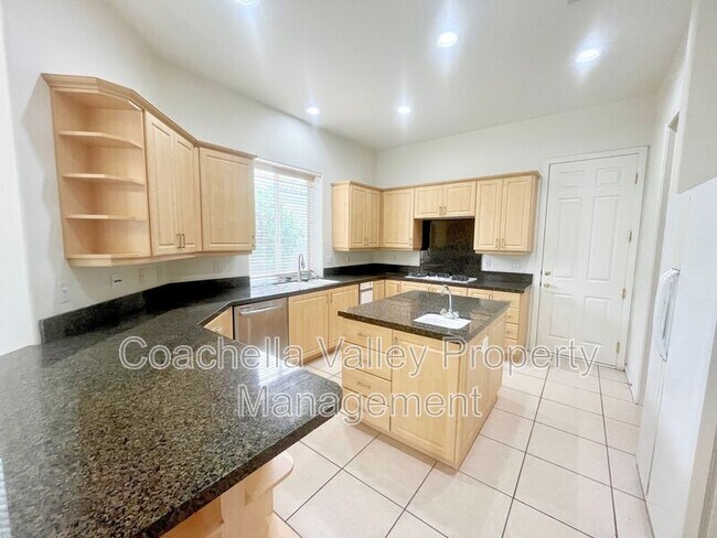 Building Photo - 20 Trafalgar