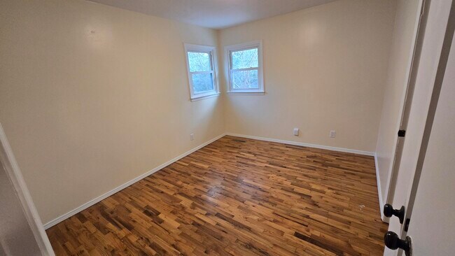 Building Photo - 1472 E Berkeley St