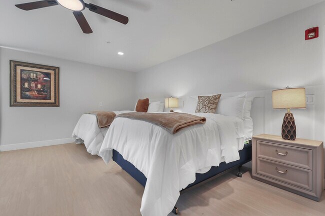 Building Photo - 2246 Paseo Roseta