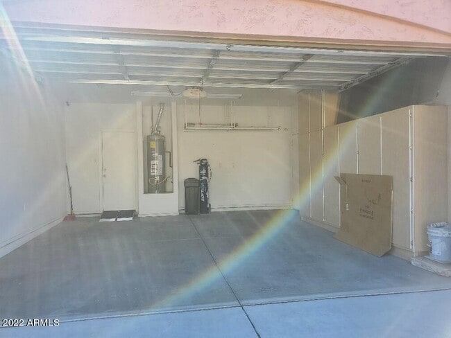 Building Photo - 46059 W Barbara Ln