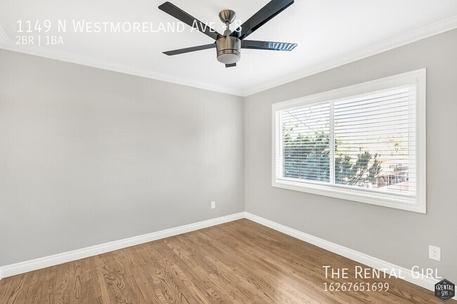 Building Photo - Updated 2 Bedroom | Gated Parking Availabl...