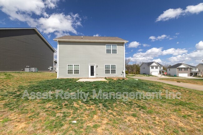 Building Photo - 7703 Honey Oaks Rd