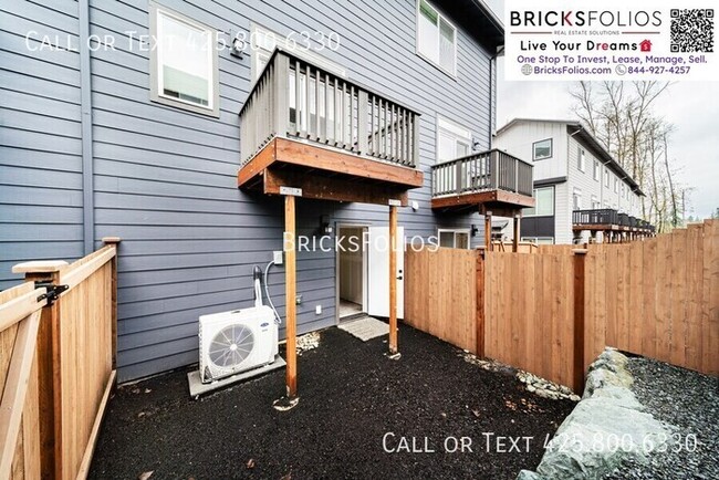 Building Photo - Brand New Townhome For Rent at Cathcart Cr...