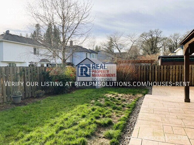 Building Photo - 13026 SW Bradley Ln