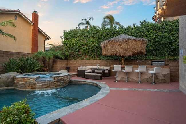 Building Photo - 2003 Pierce Ct